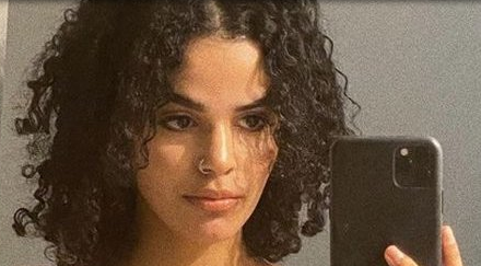 صورة جديدة لـ رهف القنون صادمة بصدرها